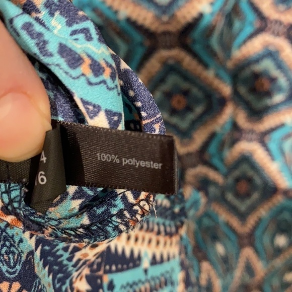 The Limited Printed Silky Sleeveless Blouse - Picture 8 of 9